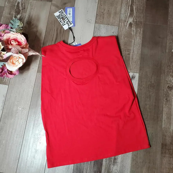 NWT FUTURE COLLECTIVE Kahlana Barfield Brown Sleeveless Cut-Out Back T-Shirt Red - Picture 9 of 15